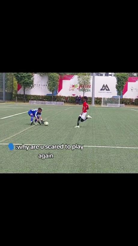 惡劣！這孩子可以終身禁止踢足球了