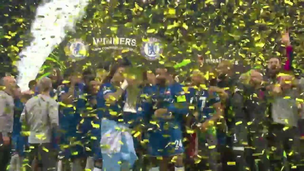 ?榮耀藍軍！歐協(xié)聯(lián)奪冠捧杯！里斯-詹姆斯高舉獎杯全隊慶祝